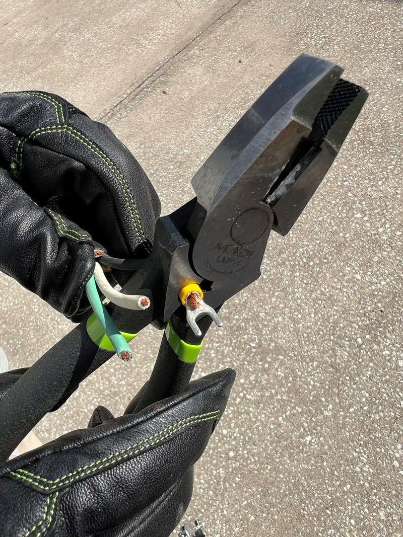Load image into Gallery viewer, 9″ High Leverage Lineman Pliers with Crimper and Secondary Gripping Surface