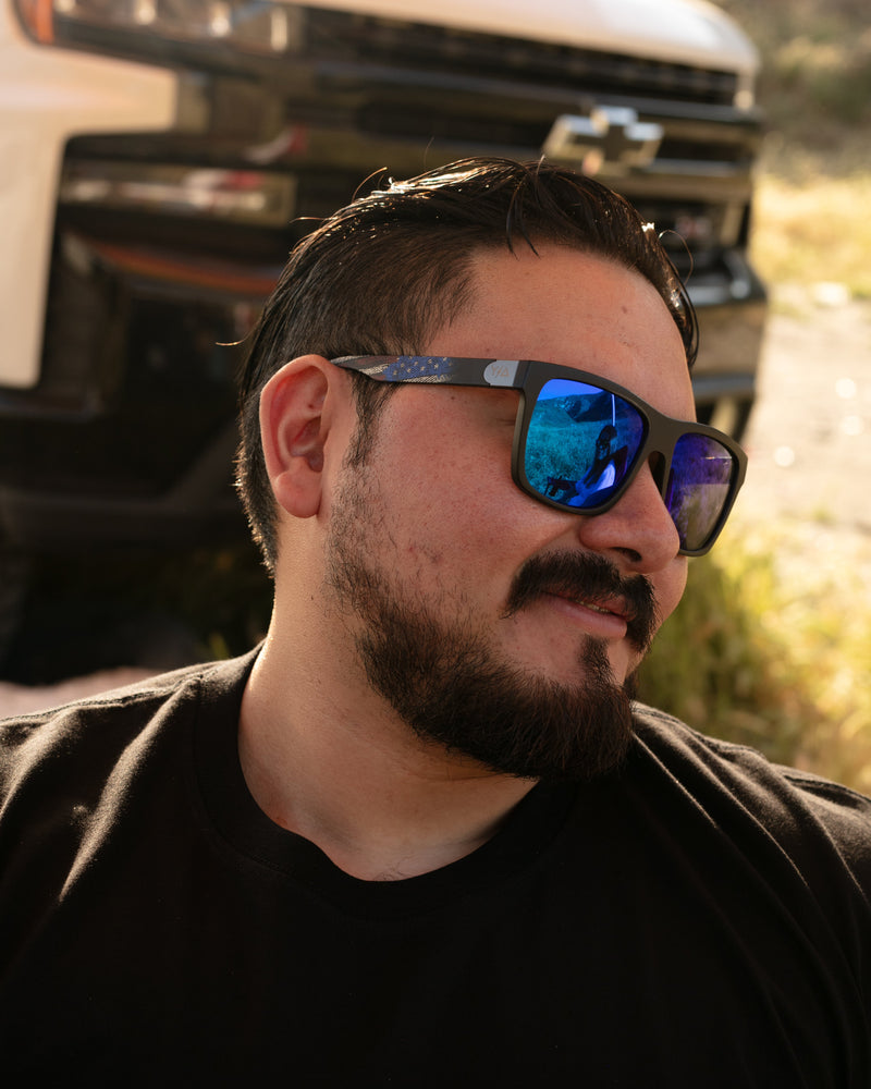 Load image into Gallery viewer, Z87 Madhook 2.0: PATRIOTS POLARIZED