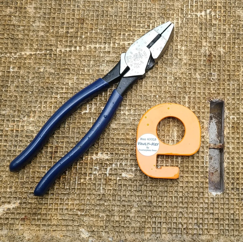 Load image into Gallery viewer, Vault-Key