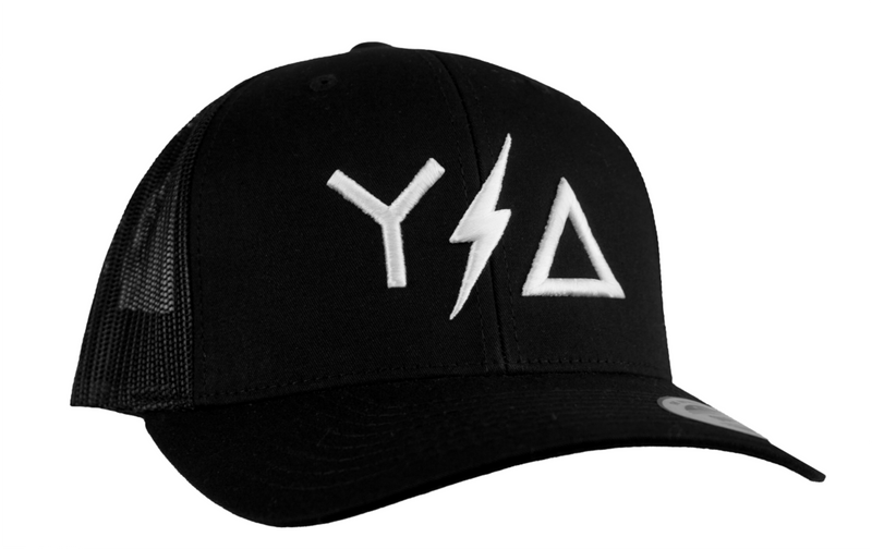 Load image into Gallery viewer, Black Trucker Snapback