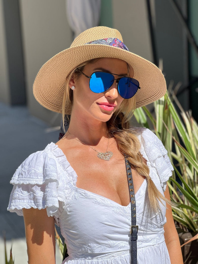 Load image into Gallery viewer, Mar Womens Sunnies