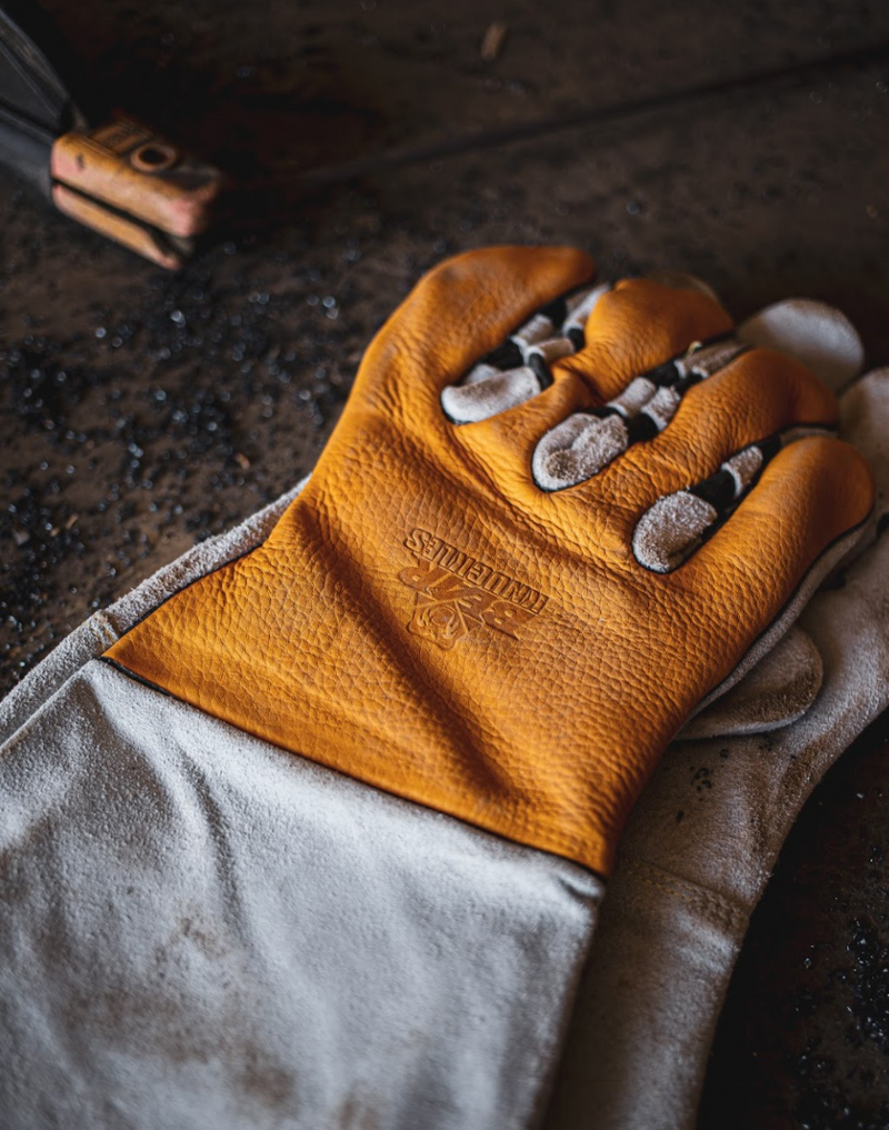 Load image into Gallery viewer, Golden Arm - W572