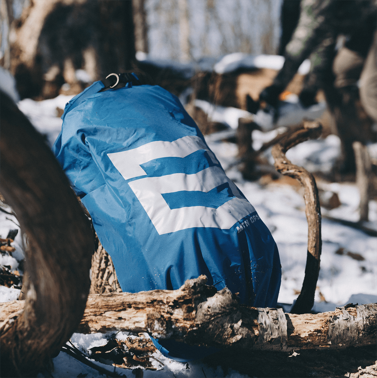 ROLL TOP DRY BAG - 35L