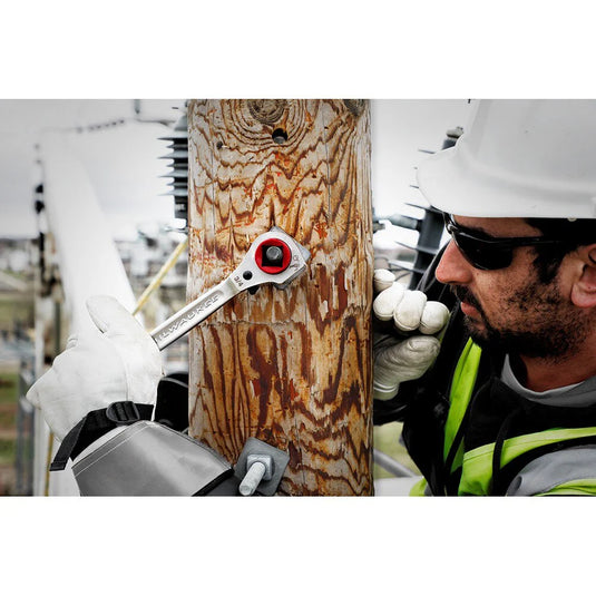 Lineman's 5in1 Ratcheting Wrench w/ Milled Strike Face