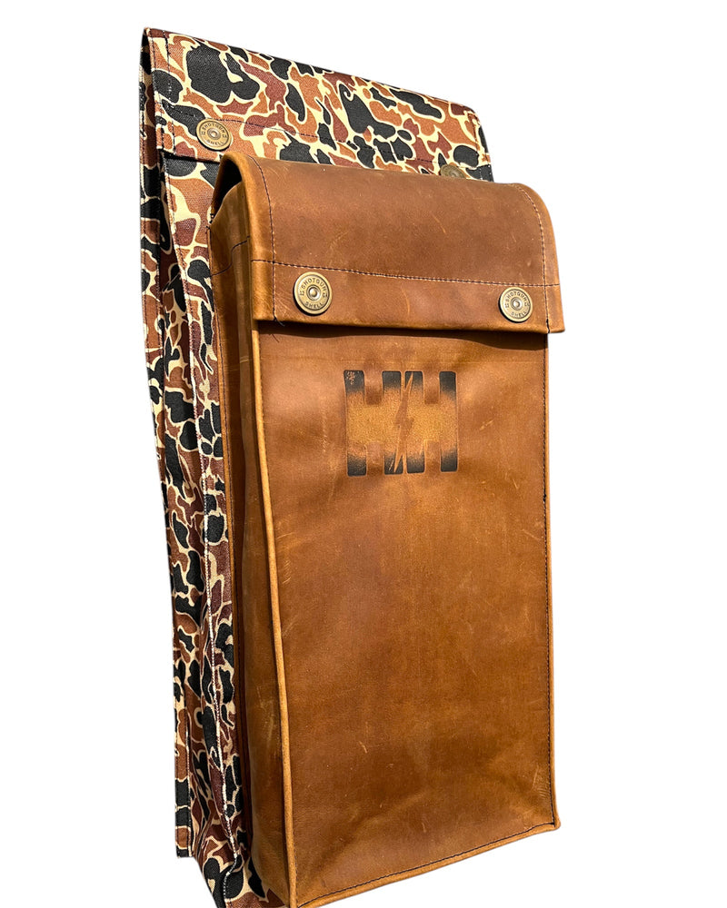 Load image into Gallery viewer, Duck Camo X Ranch Hand Glove &amp; Sleeve Bag
