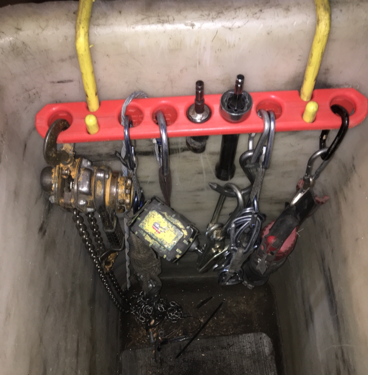 Lineman Bucket Knuckle