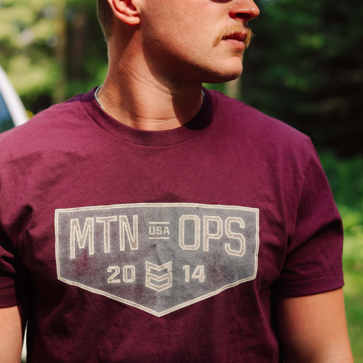 BASE TEE