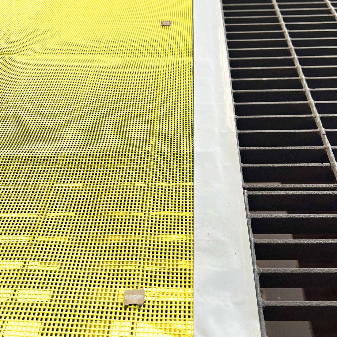 GrippGrid Yellow FR Grid Mesh Matting 90 ft x 5 ft
