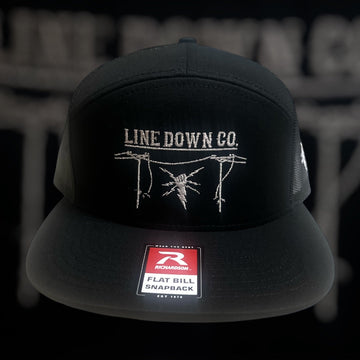 Voltage 7 Panel Black