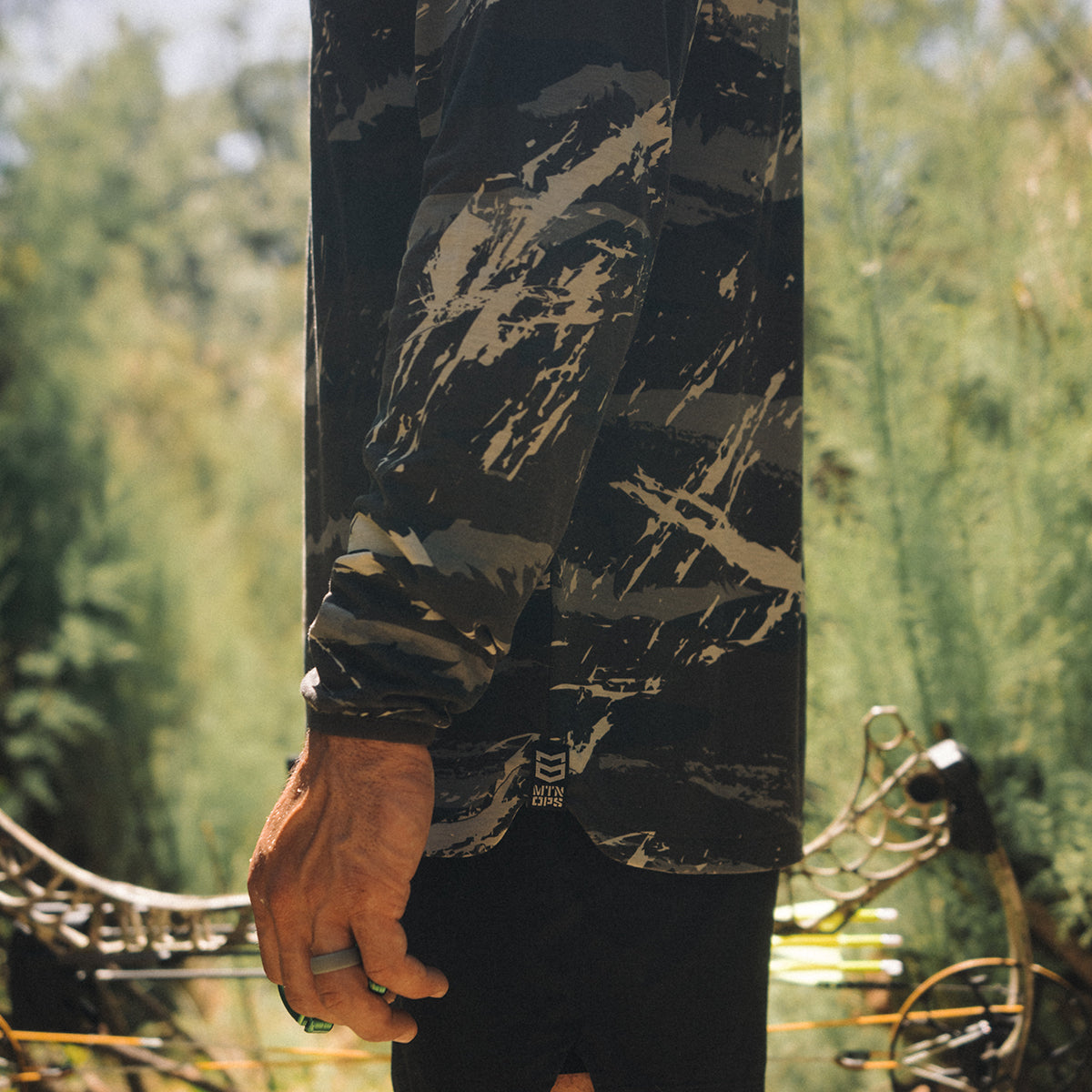 SHADE HOODIE