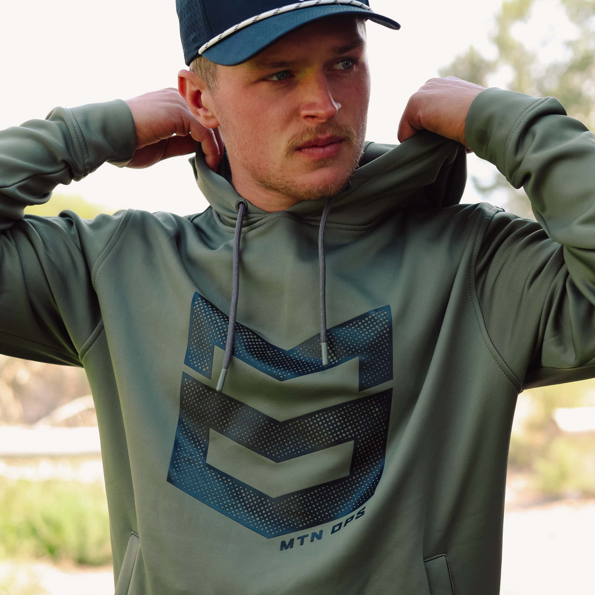 STRIKER HOODIE