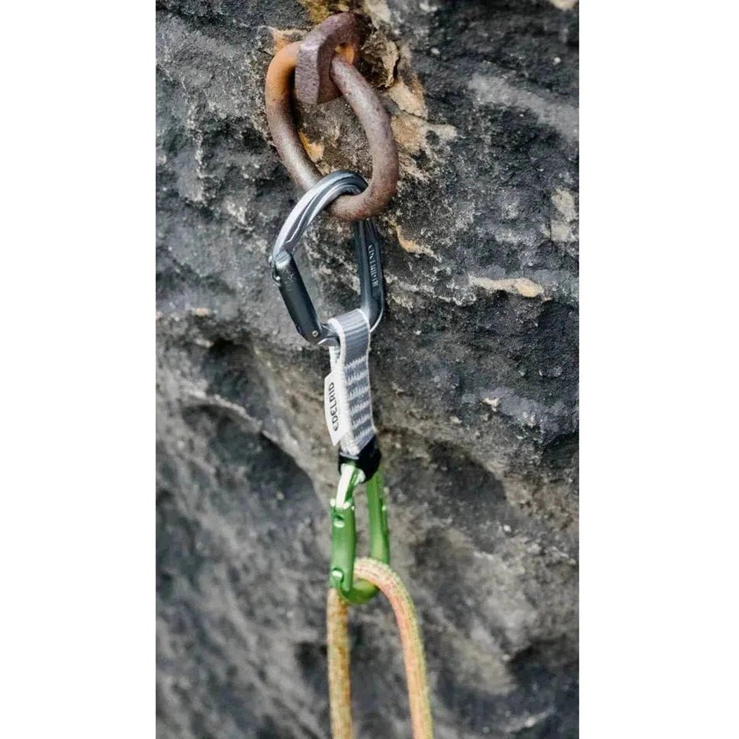 EDELRID PURE SET SIXPACK 10cm Slate Oasis quickdraw in use