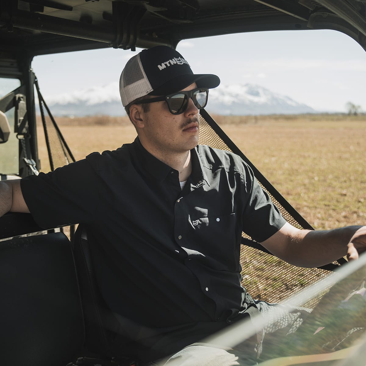 FIELD LITE BUTTON TEE