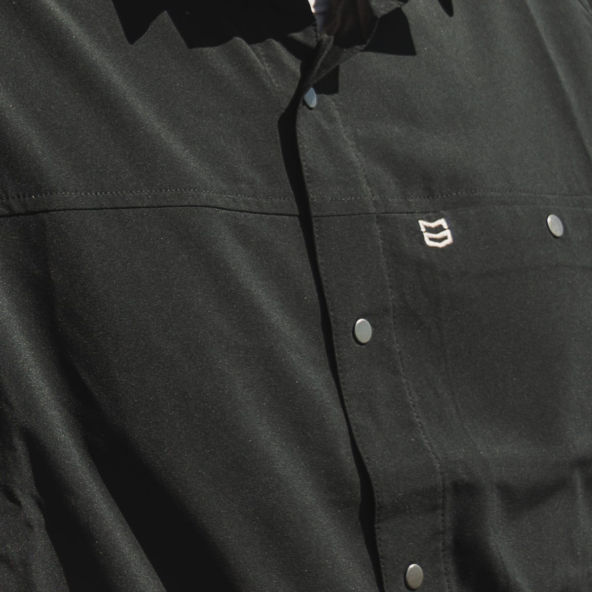 FIELD LITE BUTTON TEE