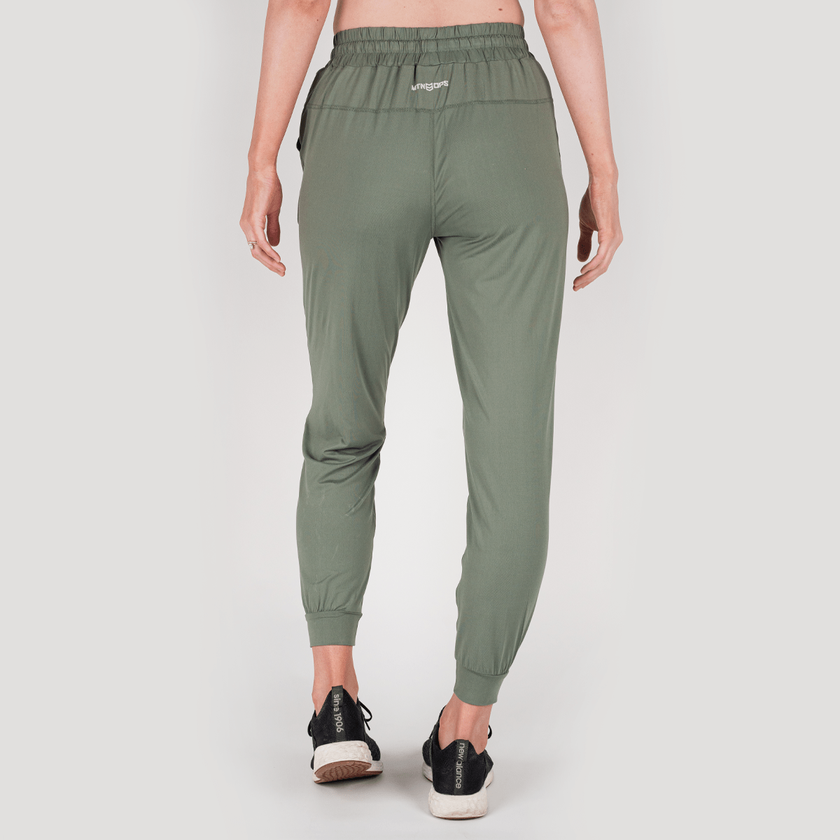 WOMEN'S REVIVE JOGGER